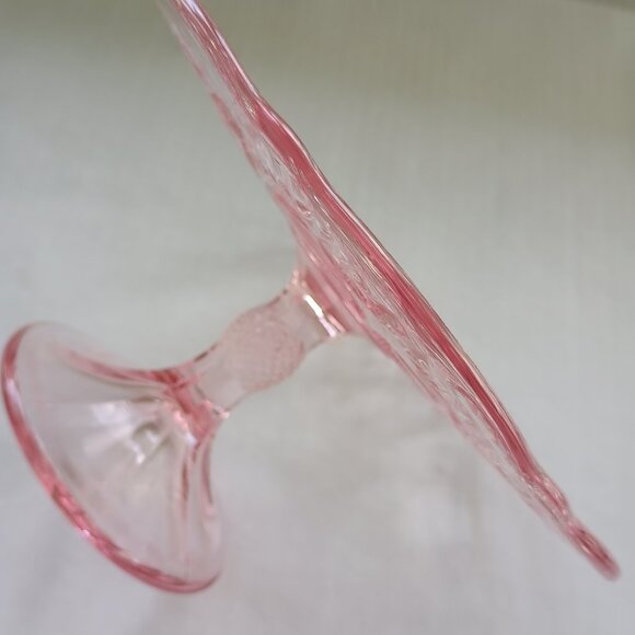 Pink Cake Dish - Picture 5 of 10